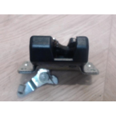 Serrure de coffre OPEL ZAFIRA A PHASE 2 d’occasion