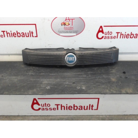 Calandre FIAT PANDA II PHASE 1 d’occasion