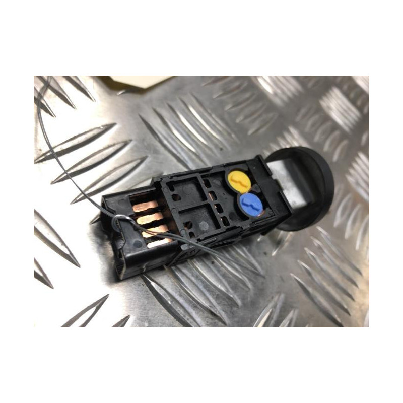 Bouton/Interrupteur HYUNDAI IX 35 PHASE 2 d’occasion