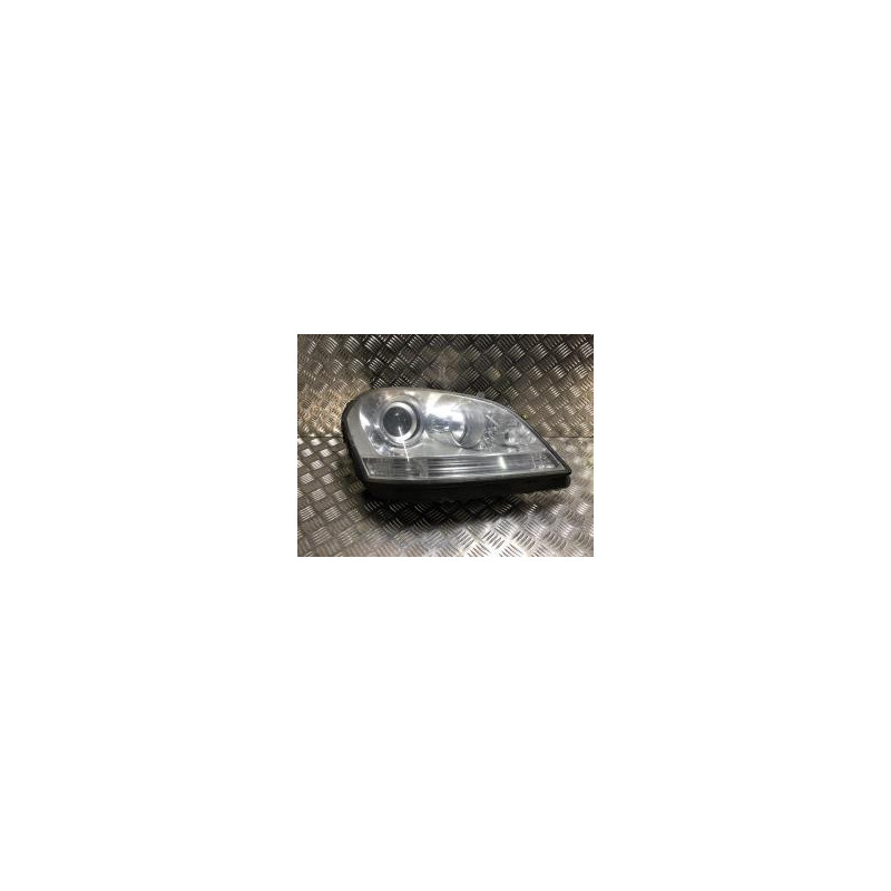 Optique avant principal droit (feux)(phare) MERCEDES CLASSE M 164 PHASE 1 d’occasion