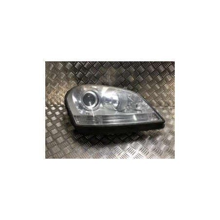 Optique avant principal droit (feux)(phare) MERCEDES CLASSE M 164 PHASE 1 d’occasion