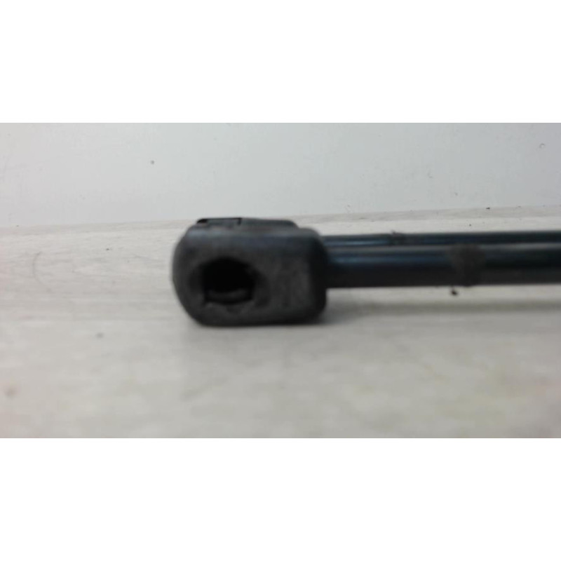 Verin de coffre OPEL ASTRA J GTC d’occasion