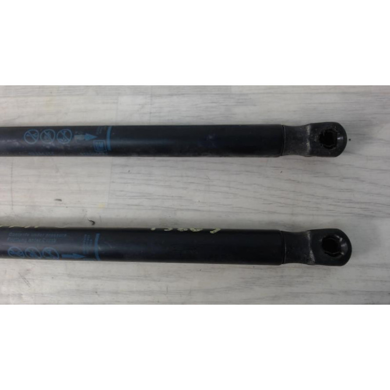 Verin de coffre OPEL ASTRA J GTC d’occasion