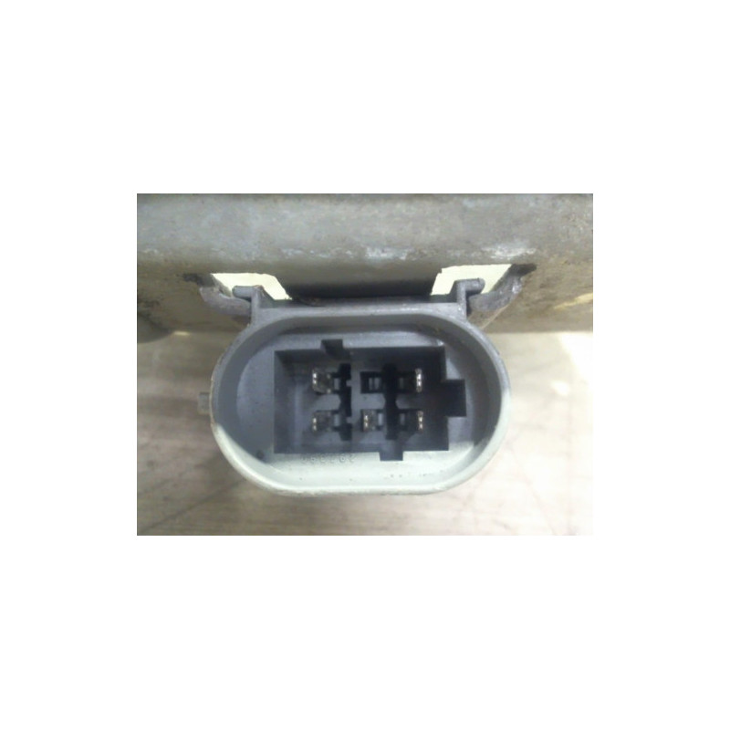 Moteur essuie glace avant RENAULT CLIO 2 PHASE 1 d’occasion