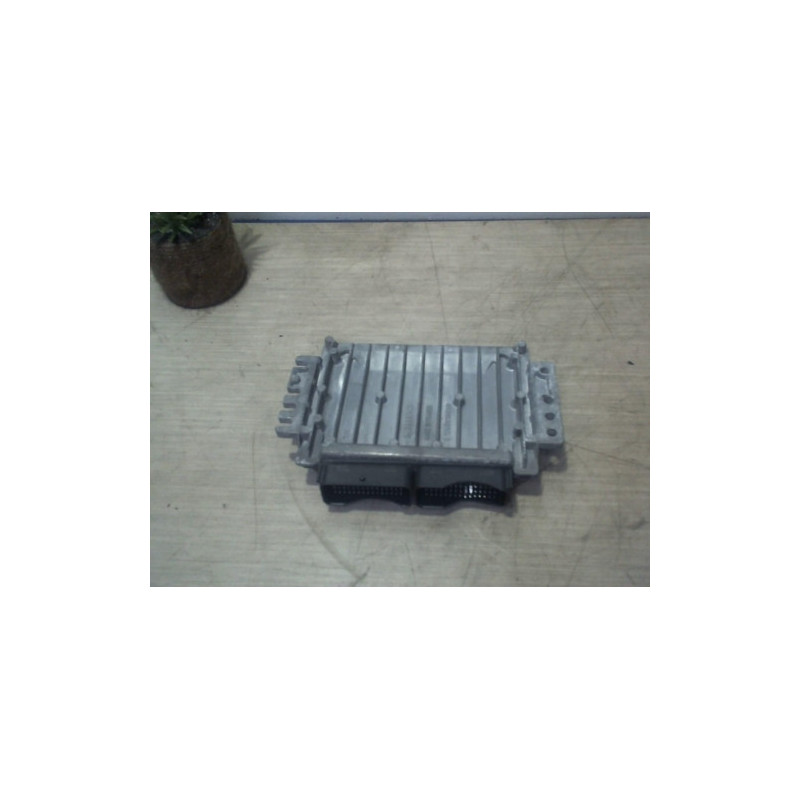 Calculateur moteur RENAULT MEGANE 1 PHASE 2 d’occasion