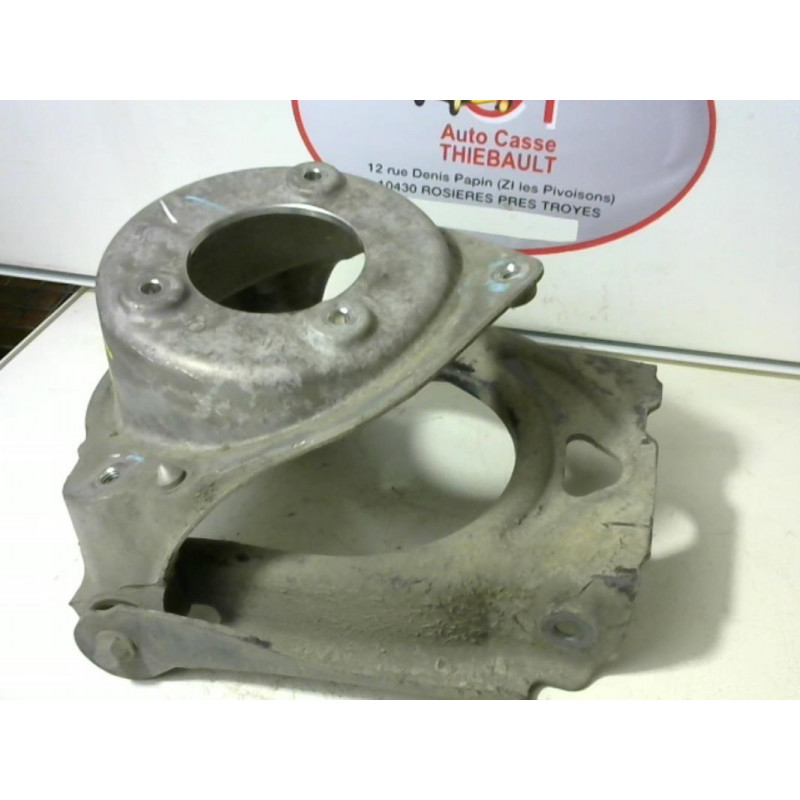 Bras de suspension superieur avant droit PEUGEOT 407 SW PHASE 2 d’occasion