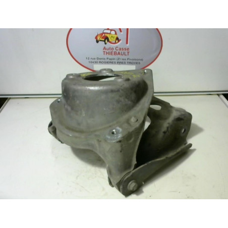 Bras de suspension superieur avant gauche PEUGEOT 407 PHASE 2 d’occasion