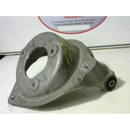 Bras de suspension superieur avant gauche PEUGEOT 407 SW PHASE 2 d’occasion