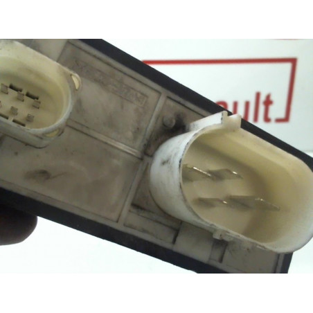 Boitier de prechauffage VOLKSWAGEN POLO IV (9N1) PHASE 1 d’occasion