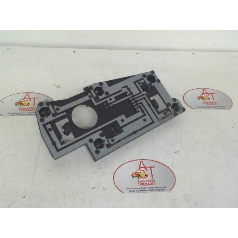 Platine feu arriere gauche SIMPA  d’occasion