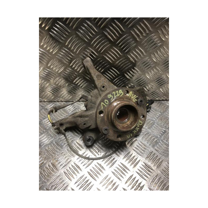Fusee avant gauche DACIA DOKKER PHASE 1 d’occasion