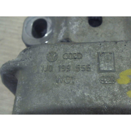 Support moteur gauche VOLKSWAGEN NEW BEETLE 1 PHASE 1 CABRIOLET d’occasion