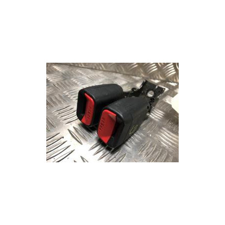 Attache ceinture arriere gauche HYUNDAI IX 35 PHASE 2 d’occasion