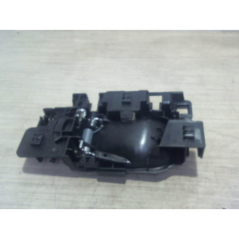 Poignee interieur avant gauche CITROEN C4 CACTUS d’occasion