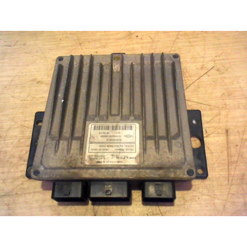 Calculateur moteur RENAULT CLIO 2 PHASE 2 d’occasion