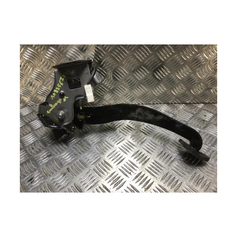 Pedalier d'embrayage HYUNDAI IX 35 PHASE 2 d’occasion