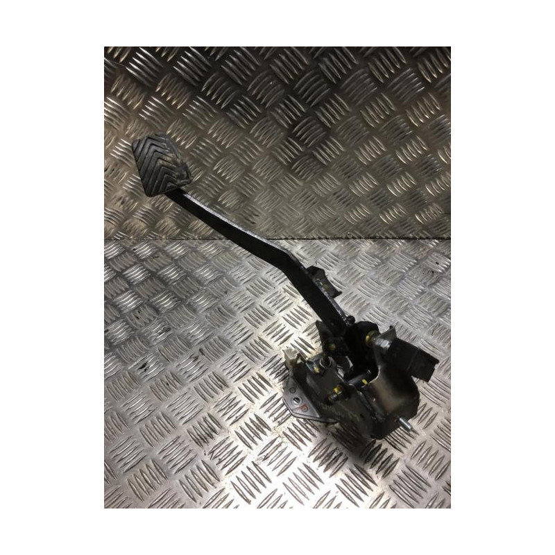 Pedalier d'embrayage HYUNDAI IX 35 PHASE 2 d’occasion