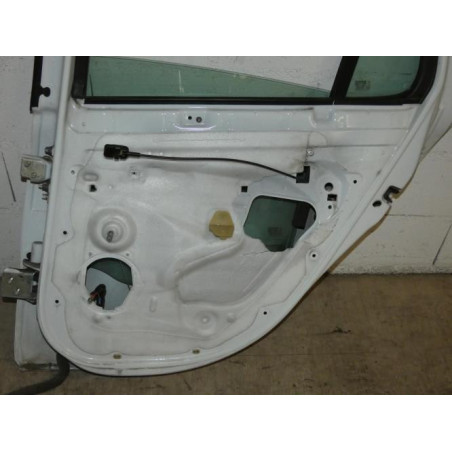 Porte arriere droit RENAULT CLIO 3 PHASE 2 BREAK d’occasion