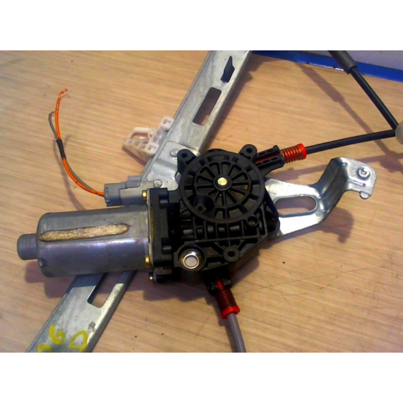 Moteur leve vitre avant droit PEUGEOT 206 PHASE 2 d’occasion