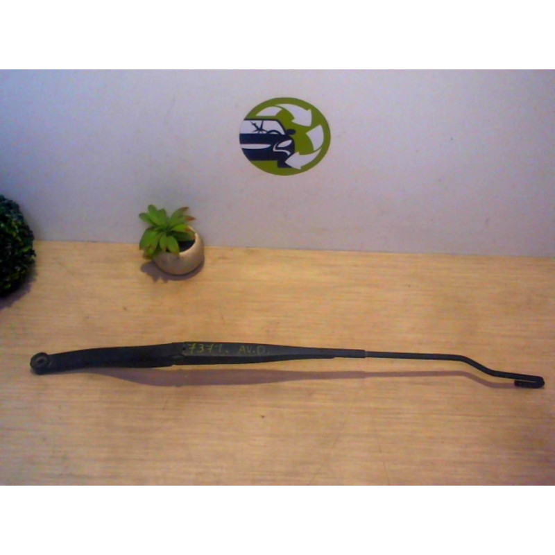 Bras essuie glace avant droit OPEL SIGNUM PHASE 1 d’occasion