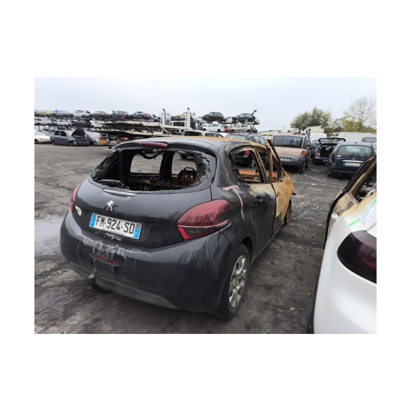 Platine feu arriere gauche PEUGEOT 208 1 PHASE 2 d’occasion