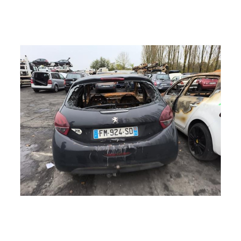 Platine feu arriere gauche PEUGEOT 208 1 PHASE 2 d’occasion