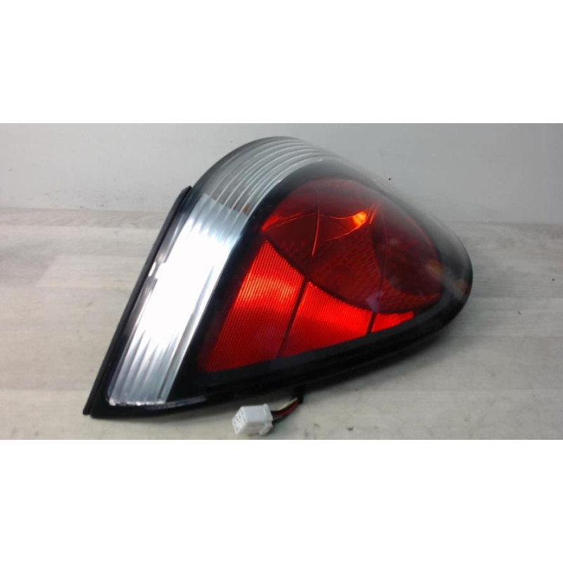 Feu arriere principal gauche (feux) KIA RIO 2 PHASE 1 d’occasion