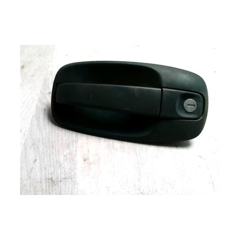 Poignee porte avant gauche RENAULT TRAFIC 2 PHASE 1 d’occasion