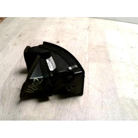 Aerateur tableau de bord avant droit VOLKSWAGEN POLO 4 PHASE 1 d’occasion