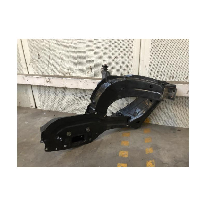 Support de phare gauche (tôle) MERCEDES CLASSE M 164 PHASE 1 d’occasion