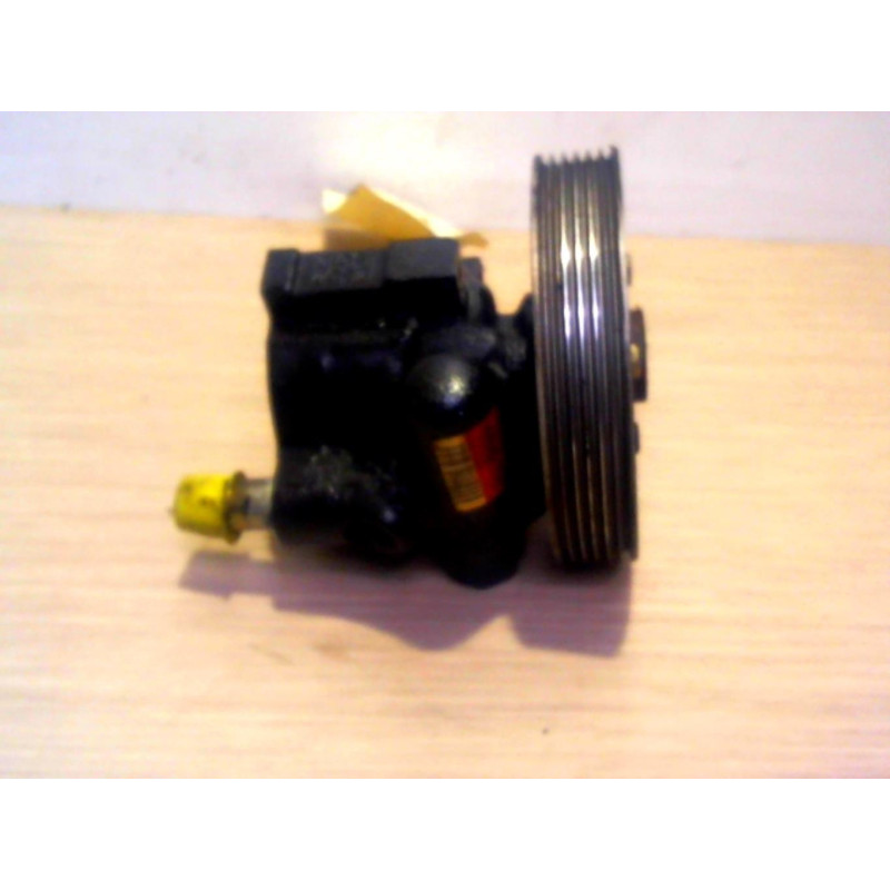 Pompe de direction RENAULT MEGANE 1 PHASE 2 d’occasion