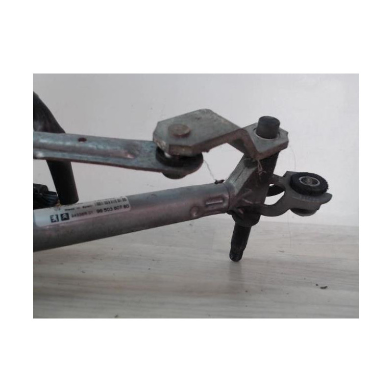 Mecanisme essuie glace avant PEUGEOT 207 PHASE 1 d’occasion