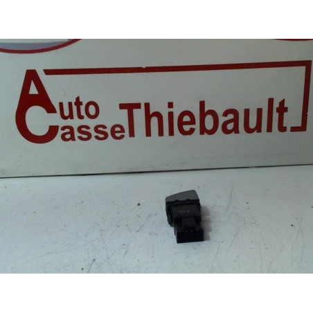 Bouton de warning NISSAN PRIMERA I d’occasion