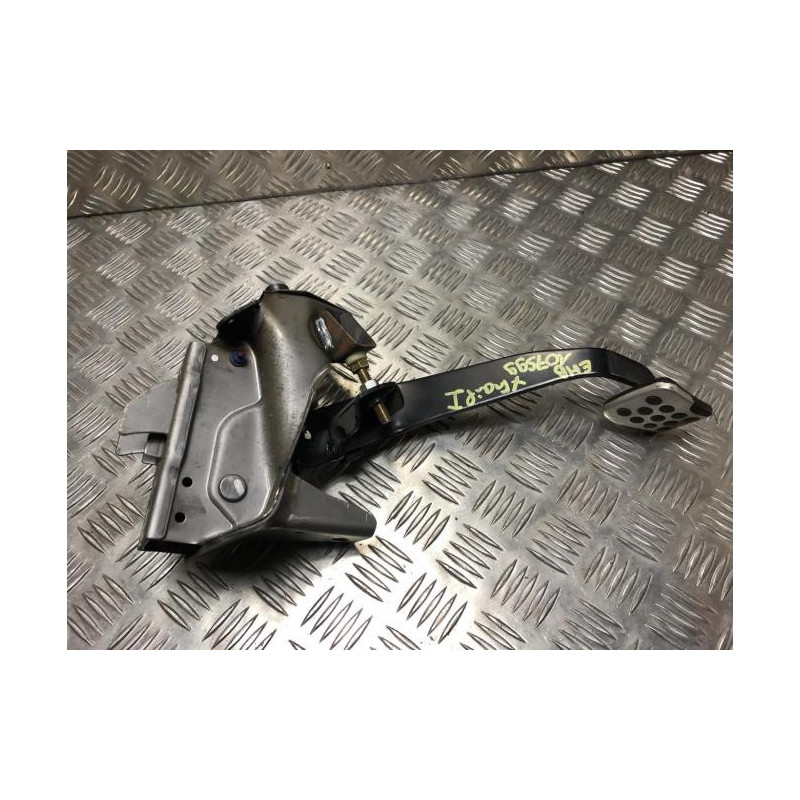 Pedalier d'embrayage NISSAN X-TRAIL 1 PHASE 1 d’occasion