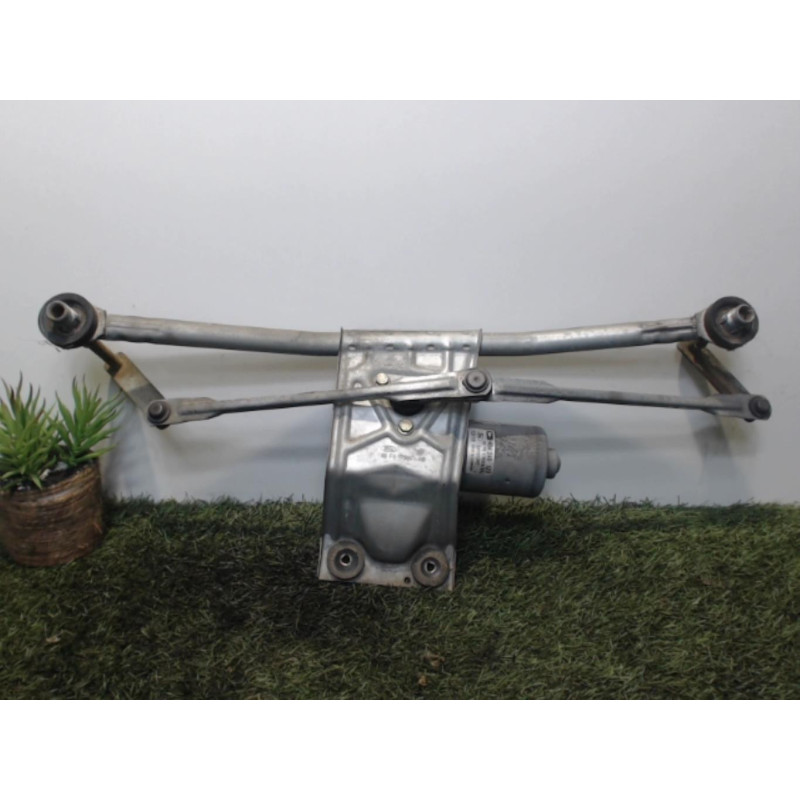 Moteur essuie glace avant FORD FIESTA 4 PHASE 2 d’occasion