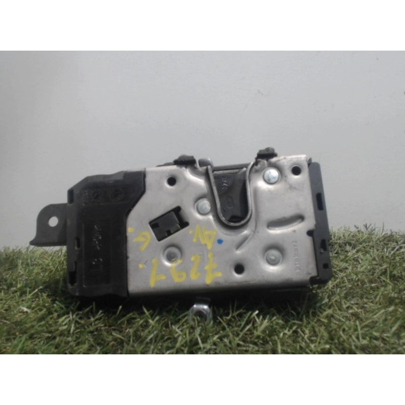 Serrure avant droit OPEL ZAFIRA B PHASE 1 d’occasion