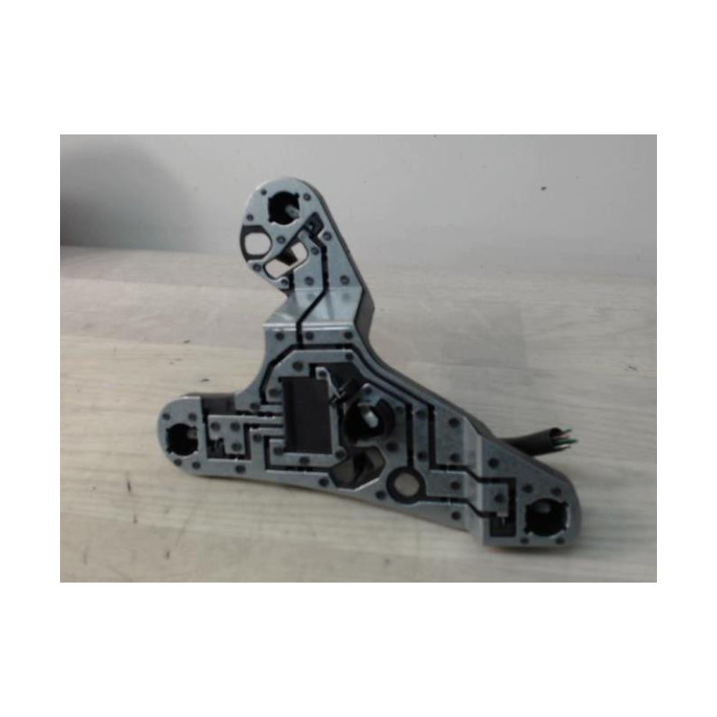 Platine feu arriere gauche TOYOTA AVENSIS 2 PHASE 2 d’occasion