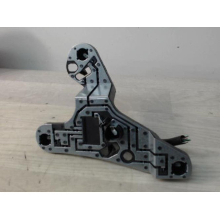 Platine feu arriere gauche TOYOTA AVENSIS 2 PHASE 2 d’occasion