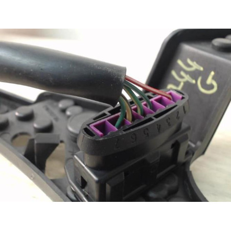 Platine feu arriere gauche TOYOTA AVENSIS 2 PHASE 2 d’occasion