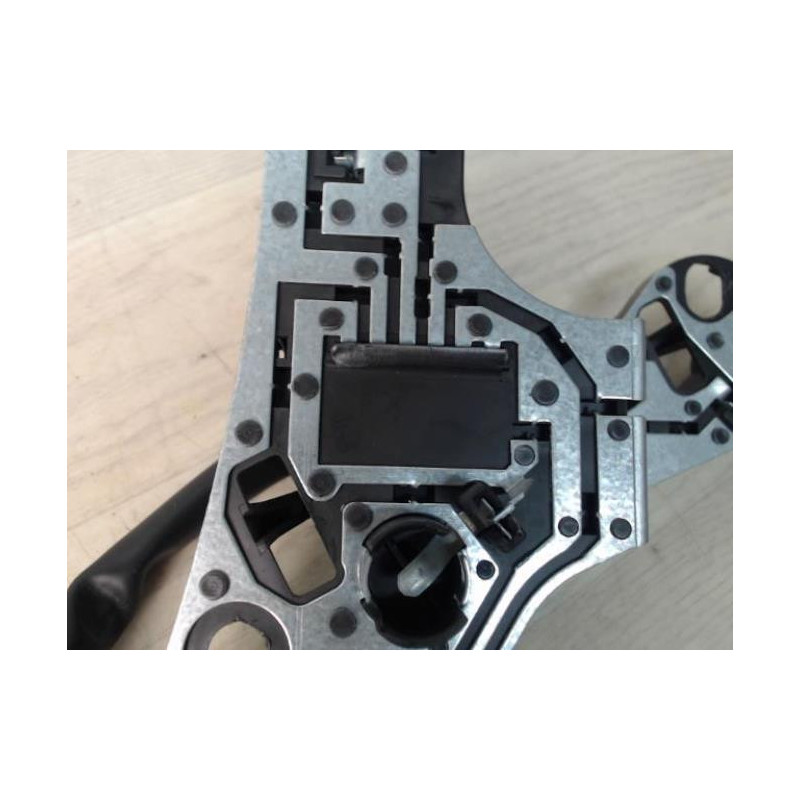 Platine feu arriere gauche TOYOTA AVENSIS 2 PHASE 2 d’occasion