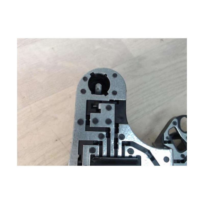 Platine feu arriere gauche TOYOTA AVENSIS 2 PHASE 2 d’occasion