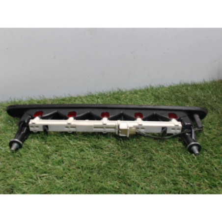 Feu arriere stop central SUZUKI SWIFT 3 d’occasion