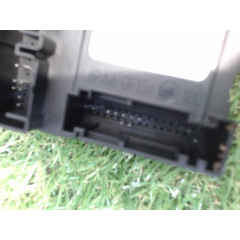 Moteur leve vitre avant droit VOLKSWAGEN TOURAN 1 PHASE 1 d’occasion