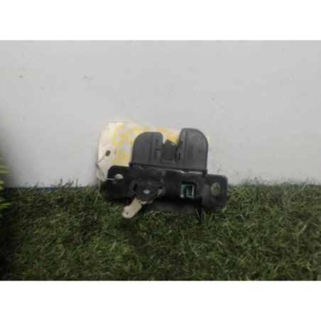 Serrure de coffre VOLKSWAGEN GOLF 4 d’occasion