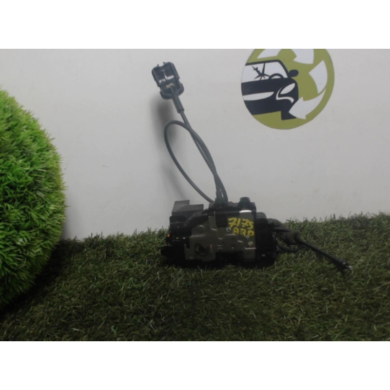 Serrure arriere droit RENAULT CLIO 3 PHASE 2 d’occasion