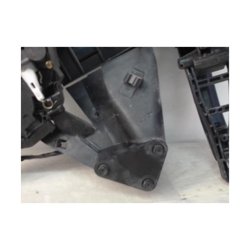 Poignee porte avant gauche FORD C-MAX 1 PHASE 1 d’occasion