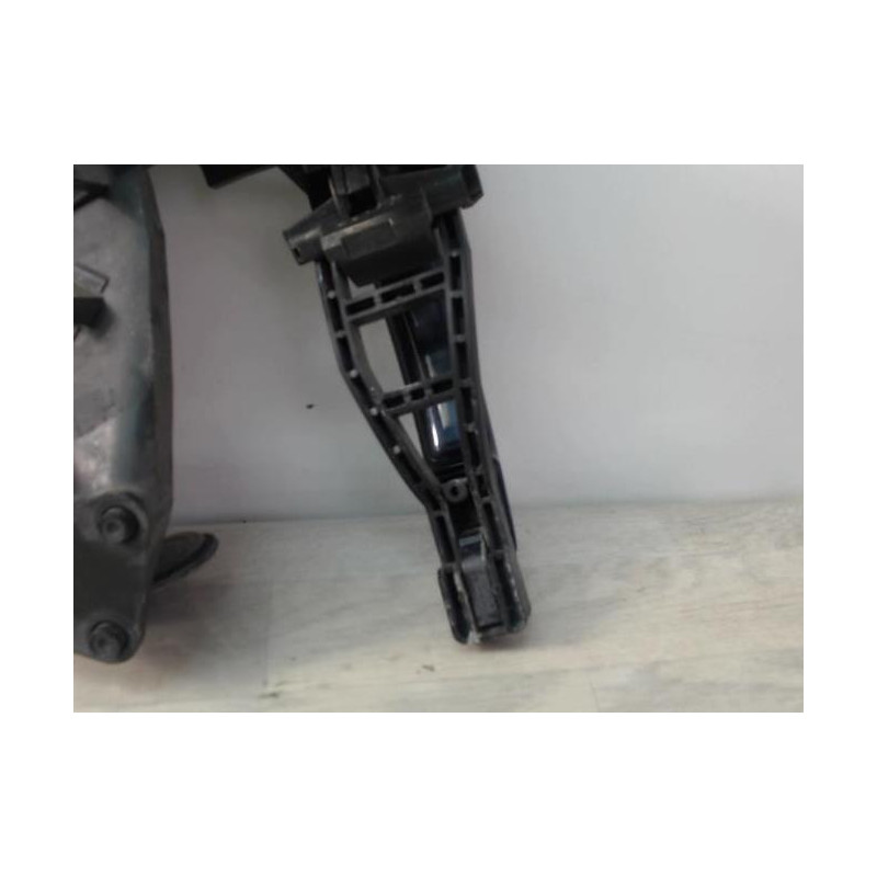 Poignee porte avant gauche FORD C-MAX 1 PHASE 1 d’occasion
