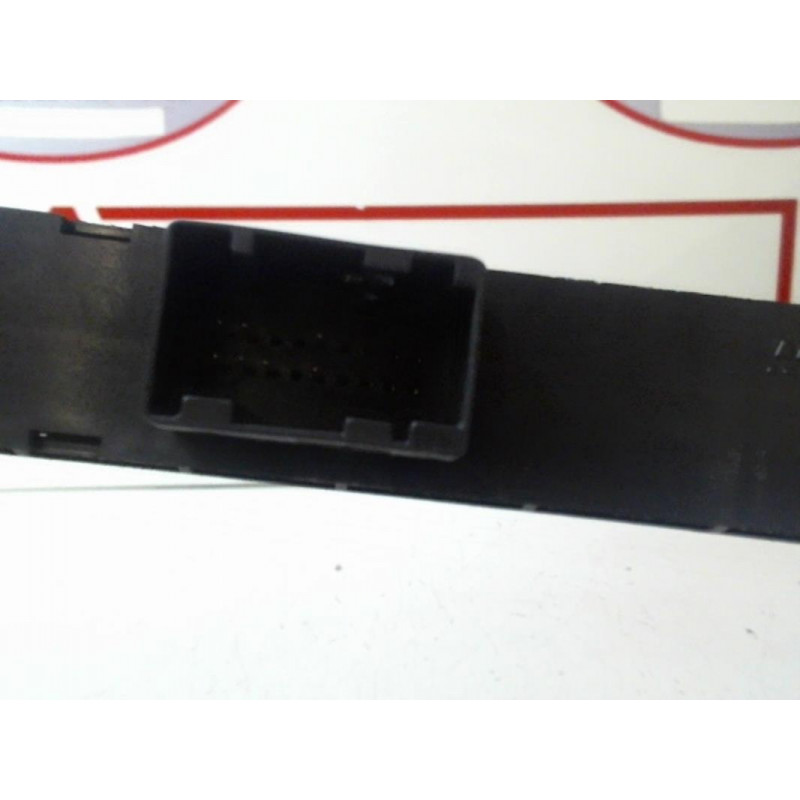 Bouton de warning FIAT PUNTO III GRANDE PUNTO d’occasion