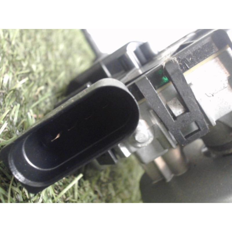 Moteur essuie glace avant PEUGEOT 208 1 PHASE 2 d’occasion
