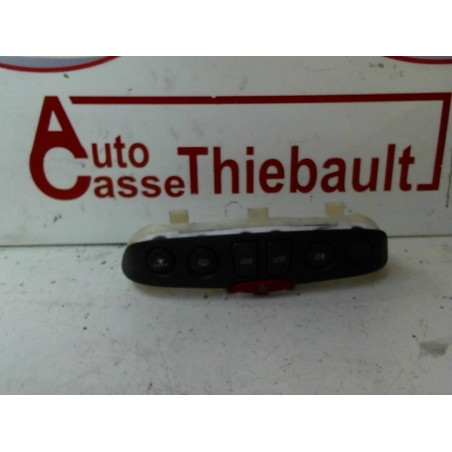 Bouton de warning FIAT PUNTO II PHASE 1 d’occasion